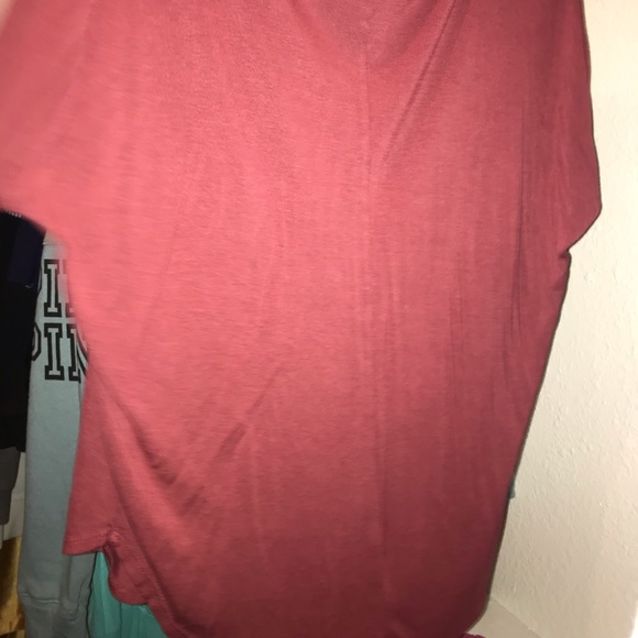 Tops - Picture 3 of 7